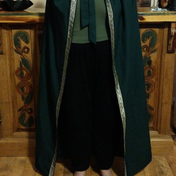 Green and Gold Hooded Cloak/Cape One Size Adult Unisex Halloween - Picture 1 of 2